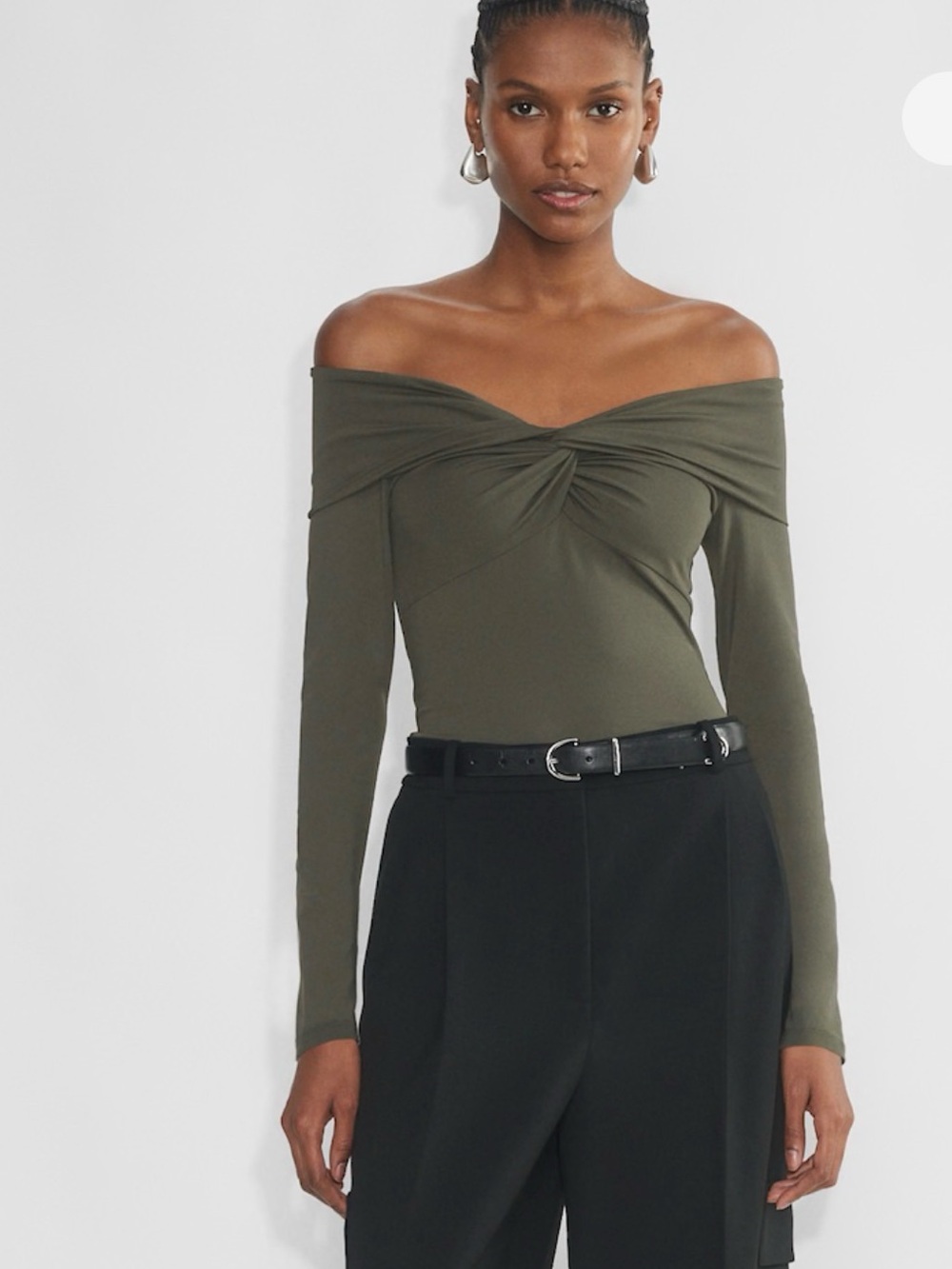 Aritzia contour Off-the-Shoulder Twist Front Long-Sleeve Top - Olive, sz L, guc
